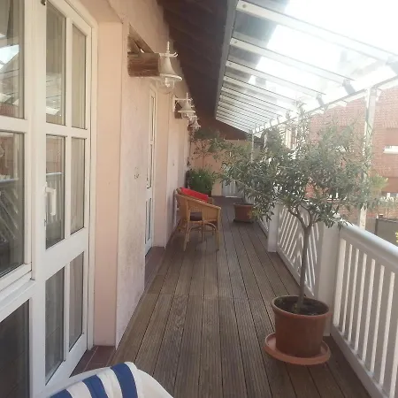 Han/Misafirhane Gastehaus Schickert *